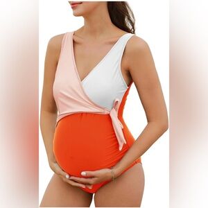 Colorblock Maternity One-Piece Swimsuit